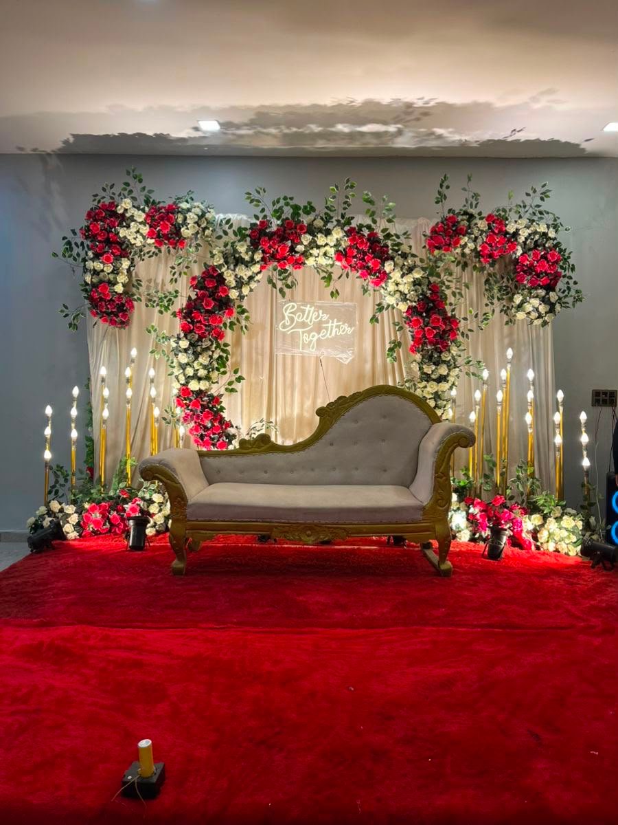 Round flower wall birthday setup