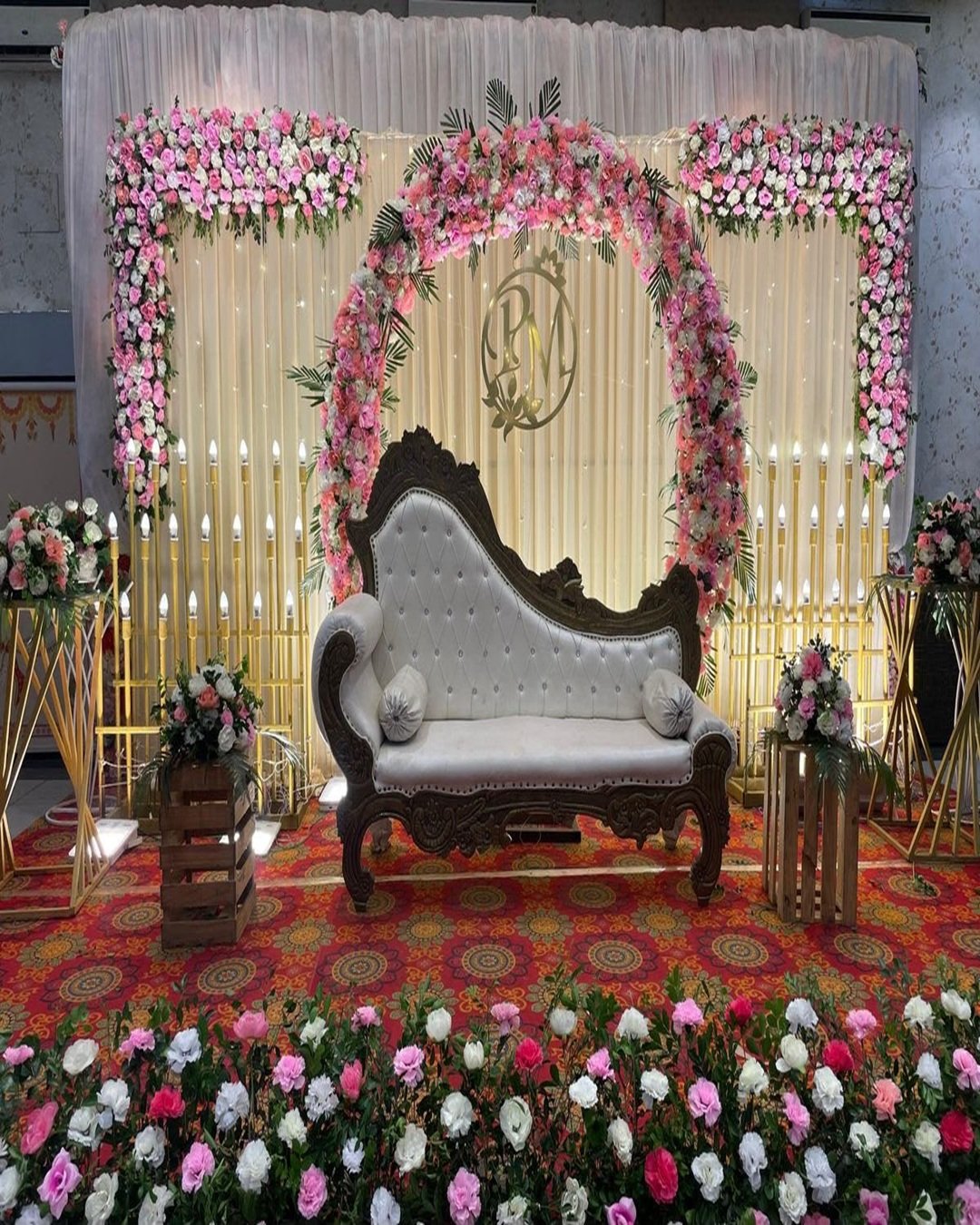 Flower wall decoration in Bhubaneswar