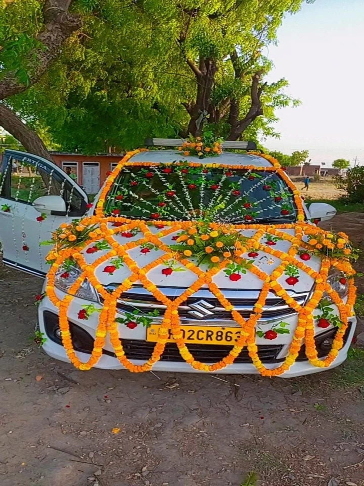 Round flower wall birthday setup
